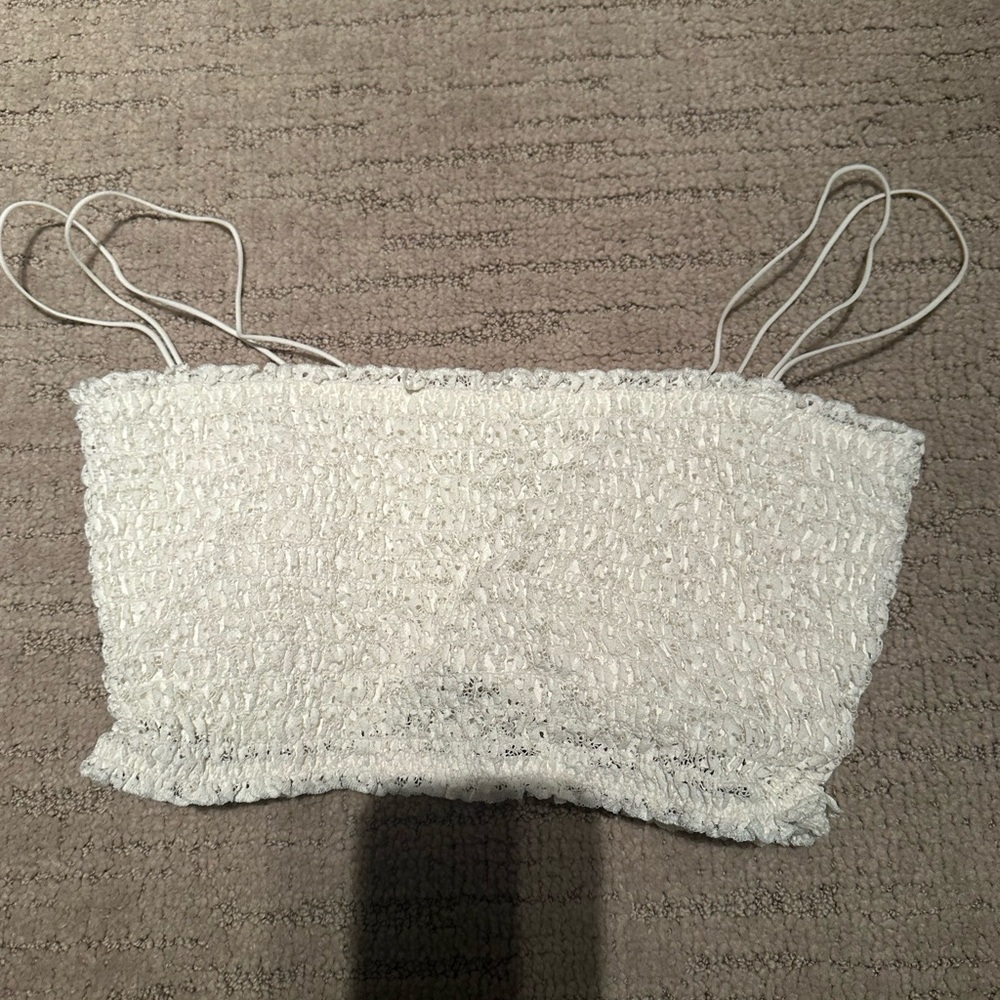 Gilly Hicks Textured Cream Camisole